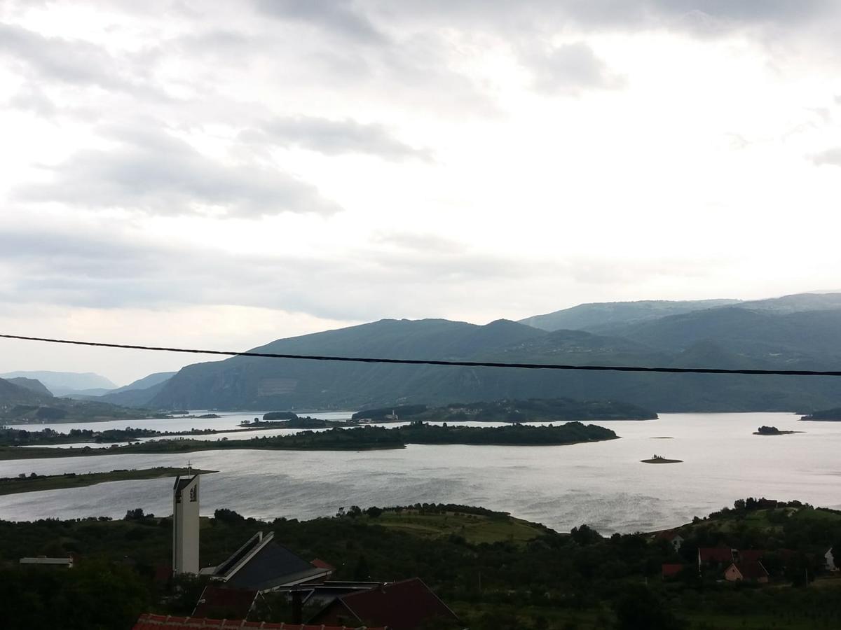 Kuca Za Odmor Sarcevic Prozor Exterior foto